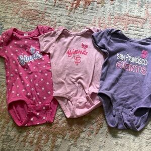 San Francisco Giants Baby Onesie Set - Pink, Purple. Size 12 months